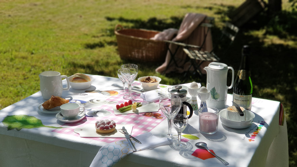 T007 Terrastafelkleed, decoratiedoek, feest, gedekte tafel, tafeldecoratie - feestarchitectuur.